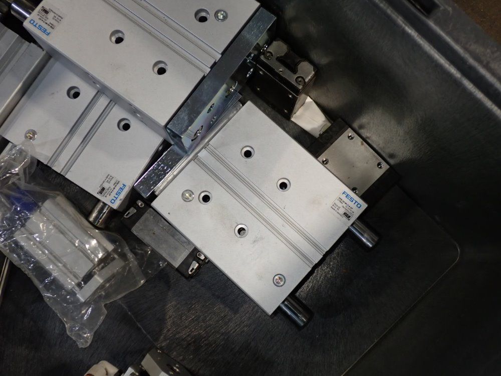  Cylinders