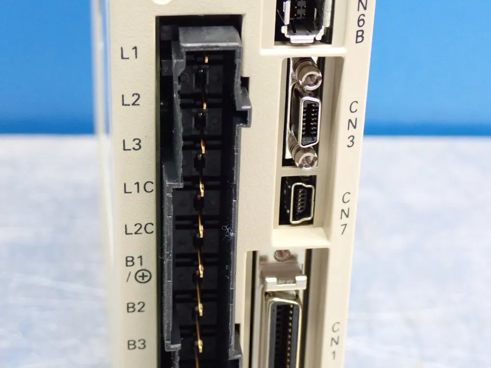 Yaskawa Servo Drive - Sgdv-2r8a21by871aa