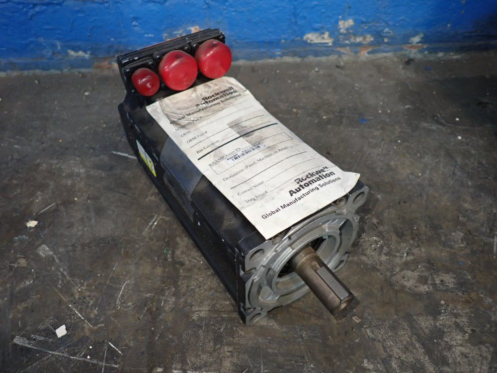 Allen Bradley 2.2 Kw Servo Motor - Mpl-b430p-mj24aa