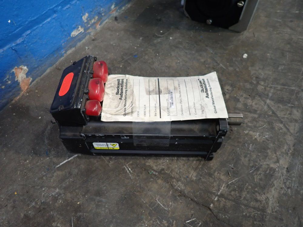 Allen Bradley 2.2 Kw Servo Motor - Mpl-b430p-mj24aa