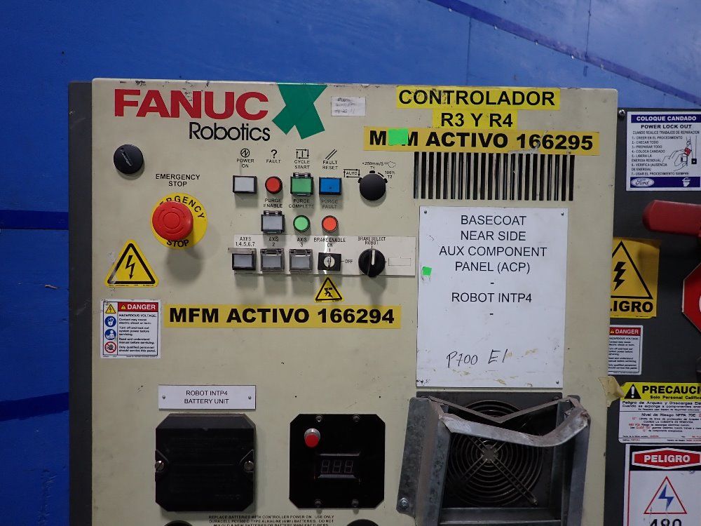 Fanuc 2010 Fanuc R30ia Robot Control Cabinet