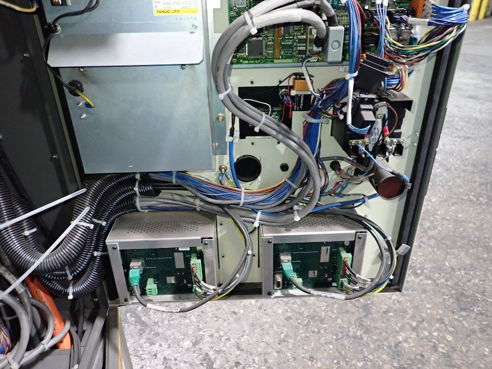 Fanuc 2010 Fanuc R30ia Robot Control Cabinet