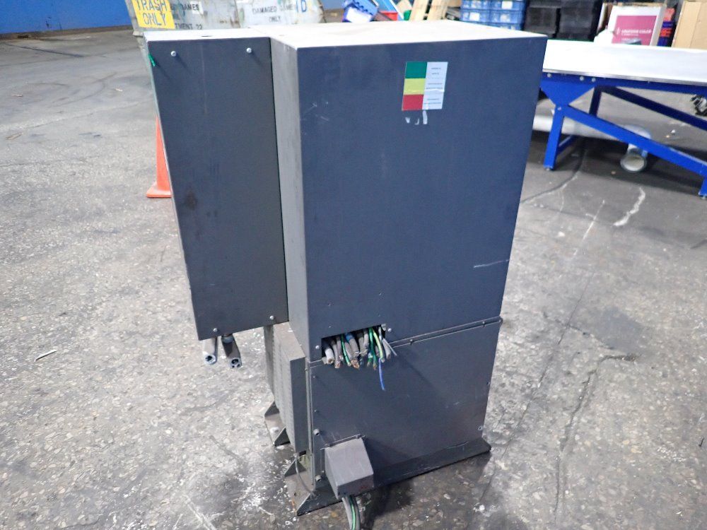 Fanuc 2010 Fanuc R30ia Robot Control Cabinet