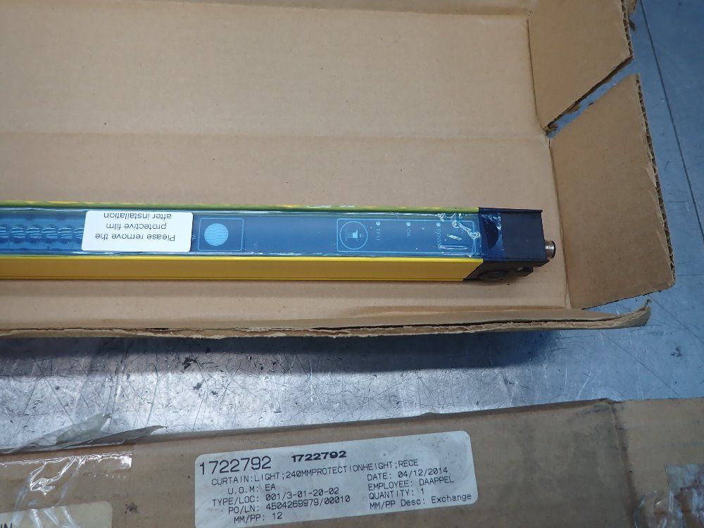 Allen-bradley 18 M Range Safety Light Curtain Transmitter And Reciever - 445l-t4s0240yd, R40240yd