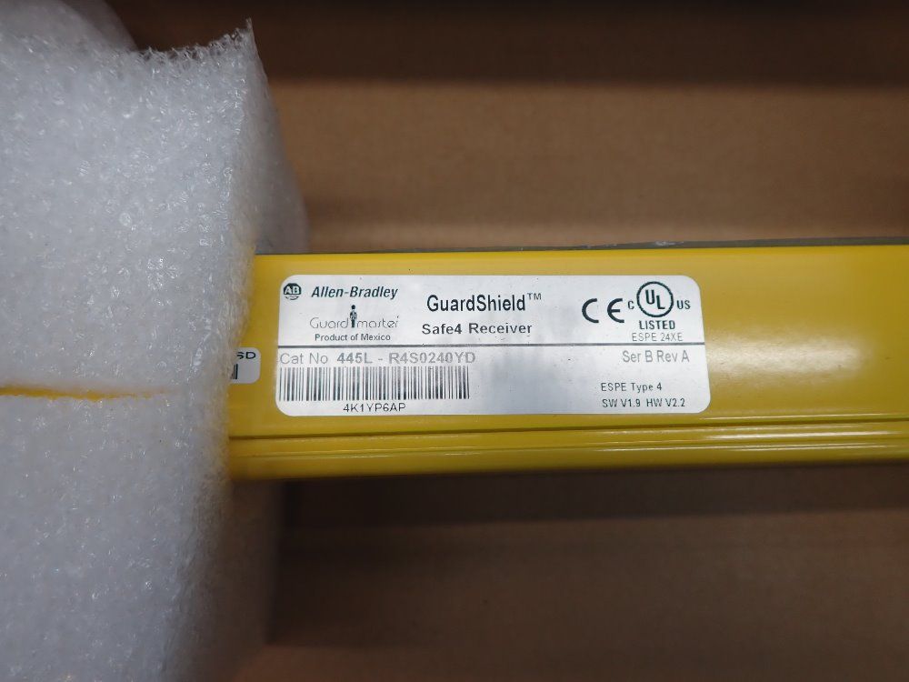 Allen-bradley 18 M Range Safety Light Curtain: Transmitter And Reciever - 445l-t4s0240yd, R40240yd