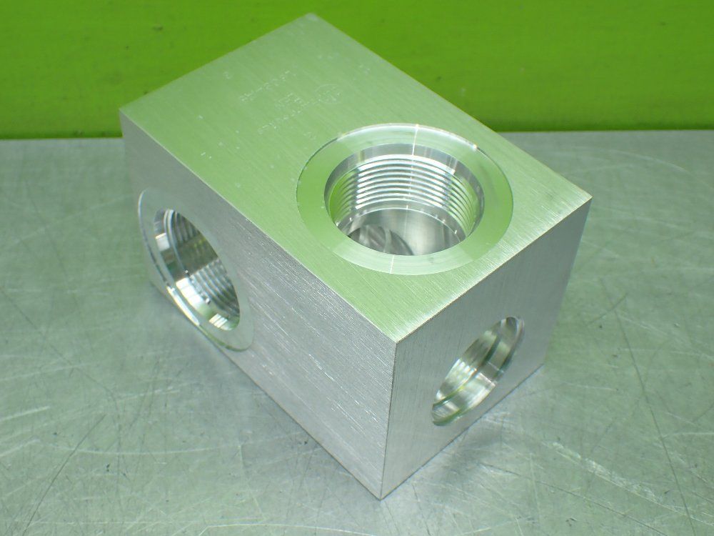 Sun Hydraulics Hydraulic Manifold