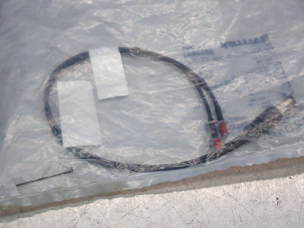 Balluff Cylinder Proximity Sensor - Bmf00et