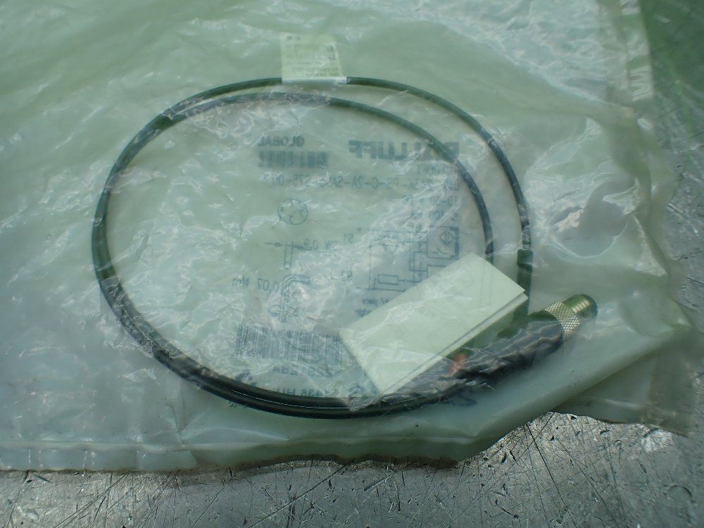 Balluff Cylinder Proximity Sensor