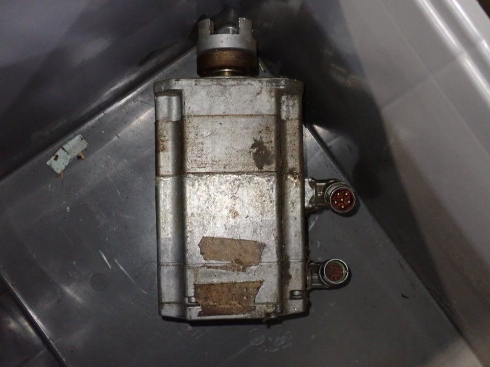  Servo Motors