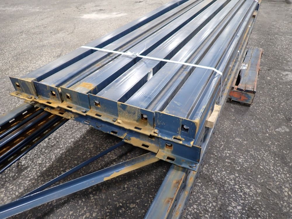  Pallet Racking Lot