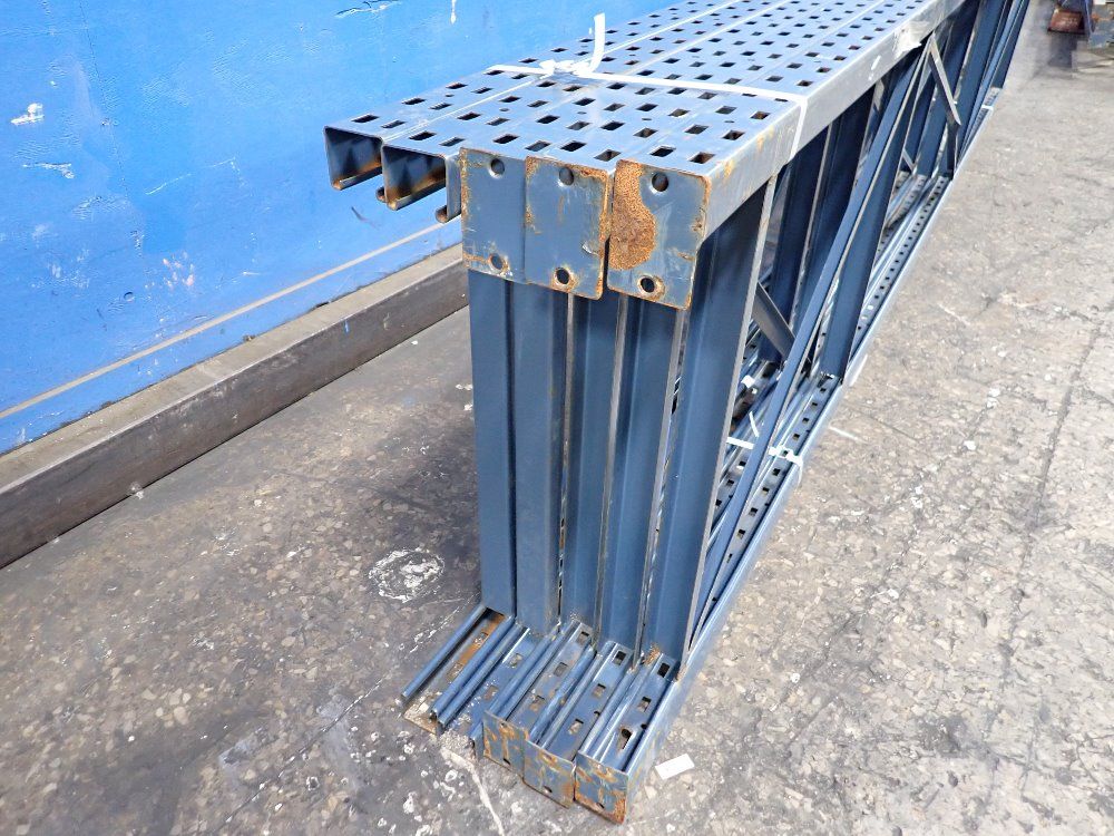 Pallet Racking Uprights