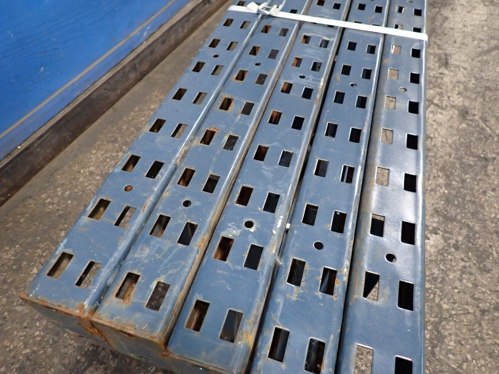  Pallet Racking Uprights