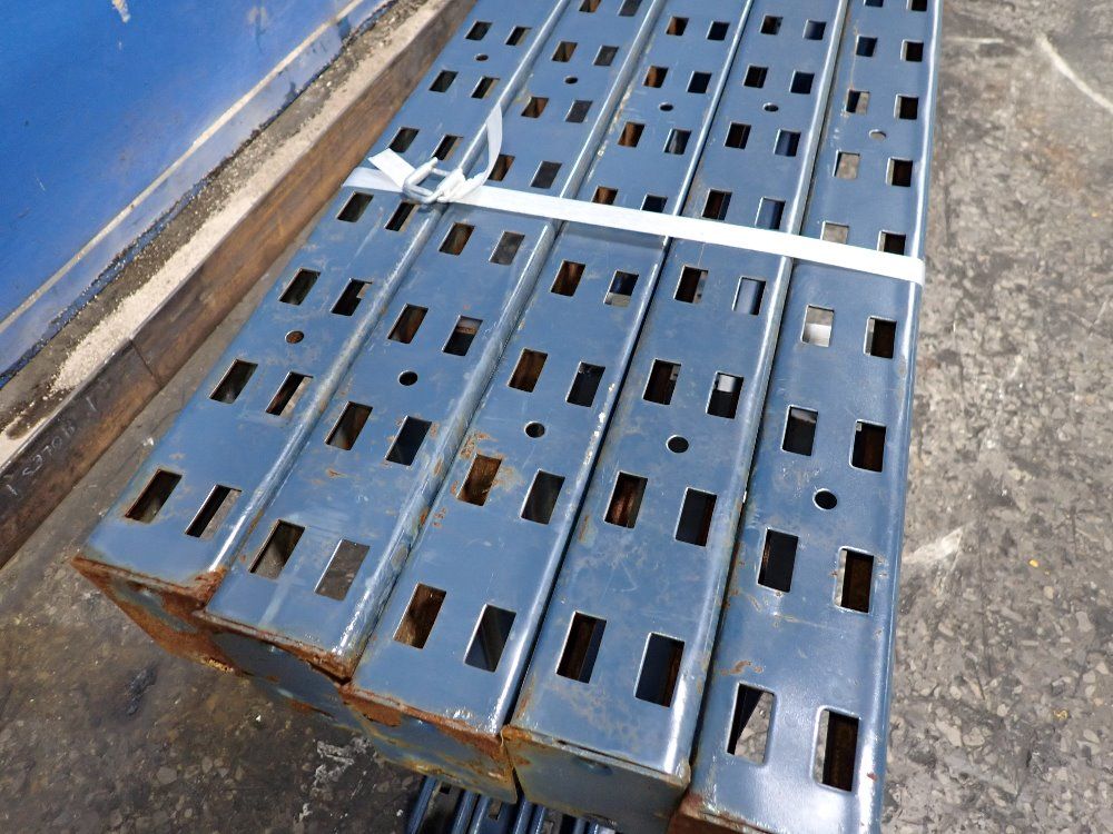  Pallet Racking Uprights