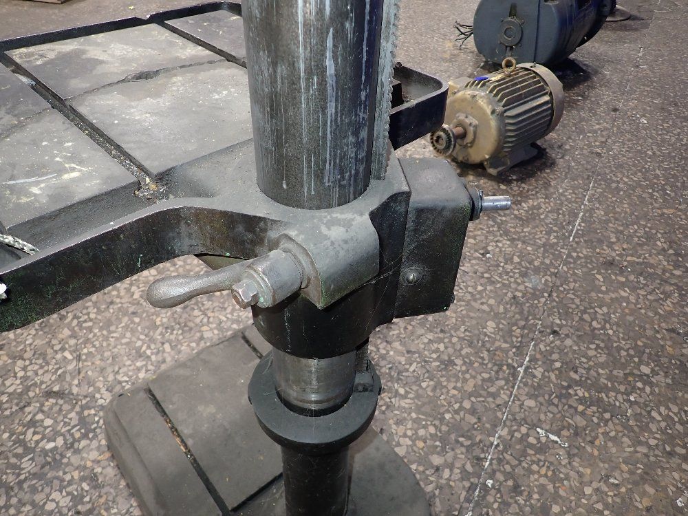 15.5"x18" Drill Press Pedestal