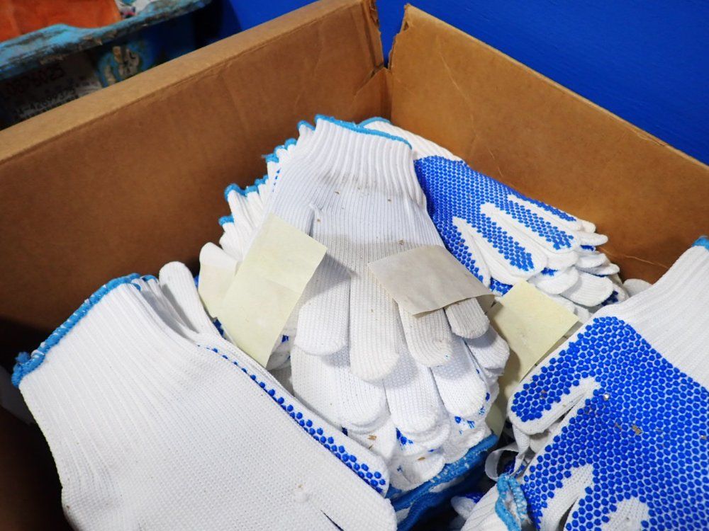 Gloves