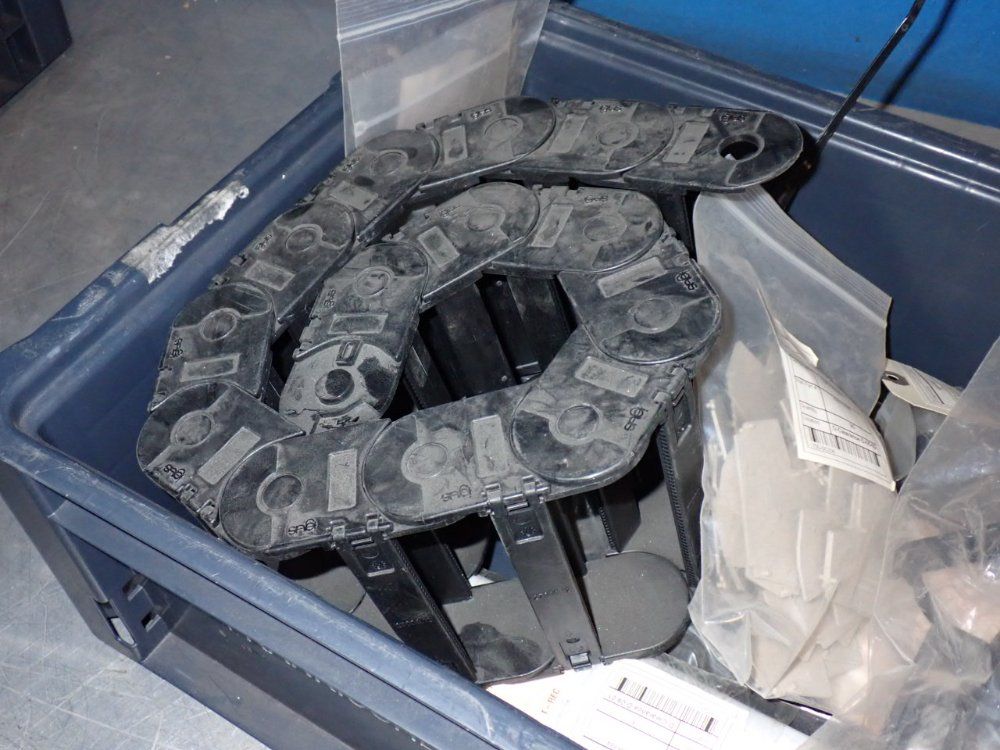 Energy Chain, Brackets