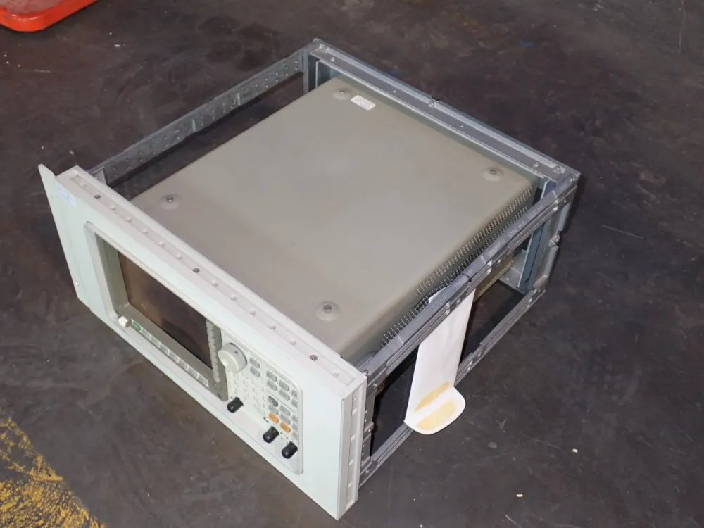 Hewlett Packard Dynamic Signal Analyzer - 35670a