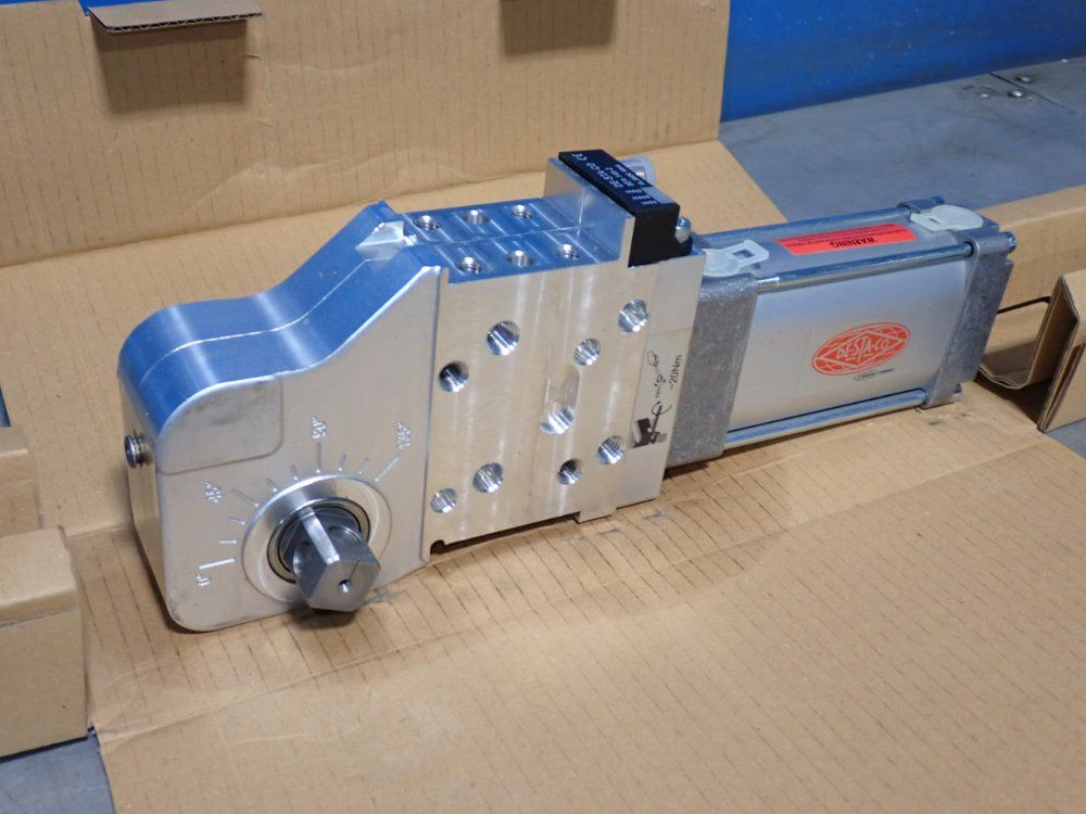 Destaco 6 Bar Pneumatic Power Clamp - 82m-3e23005nl8-1