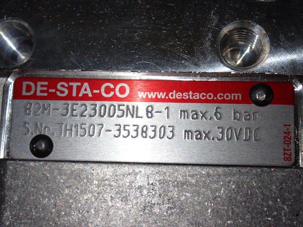 Destaco 6 Bar Pneumatic Power Clamp - 82m-3e23005nl8-1