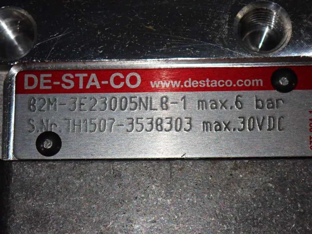 Destaco 6 Bar Pneumatic Power Clamp - 82m-3e23005nl8-1