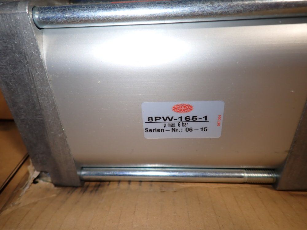 Destaco 6 Bar Pneumatic Power Clamp - 82m-3nd0006nl8-1
