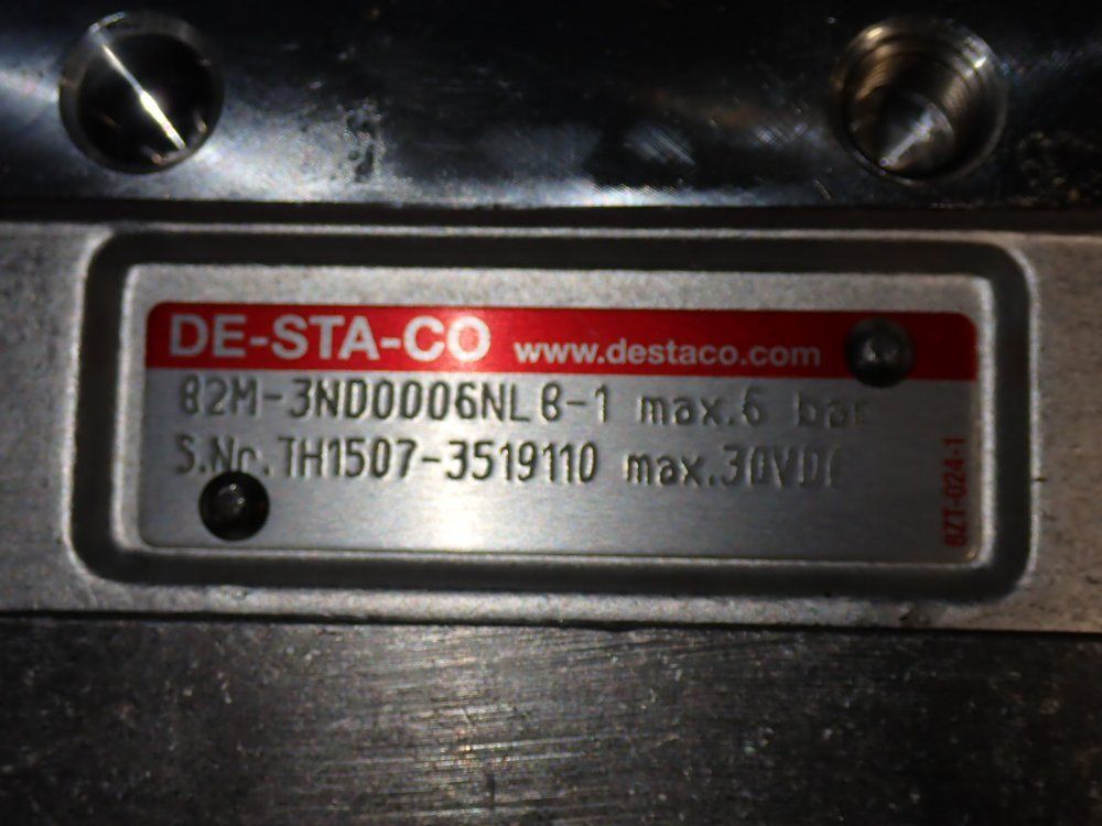 Destaco 6 Bar Pneumatic Power Clamp - 82m-3nd0006nl8-1
