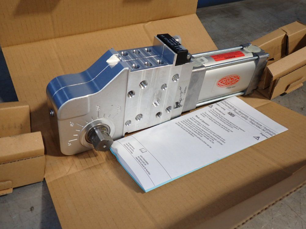 Destaco 6 Bar Pneumatic Power Clamp - 82m-3e23005nl8-1