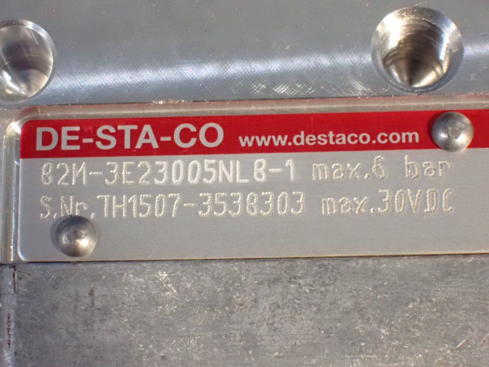 Destaco 6 Bar Pneumatic Power Clamp - 82m-3e23005nl8-1