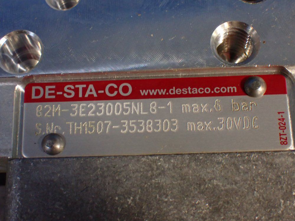 Destaco 6 Bar Pneumatic Power Clamp - 82m-3e23005nl8-1