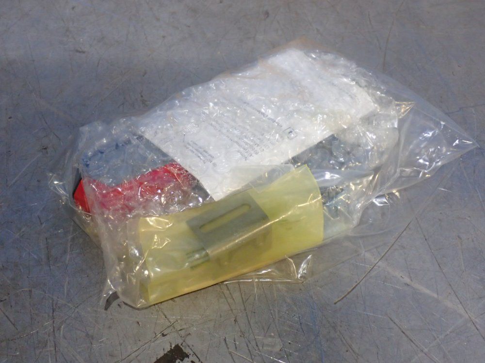 Allen-bradley Metal Disconnect Handle (small) - 1494-m1