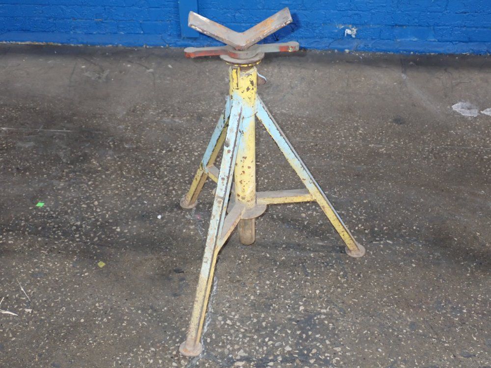 Pipe Stand