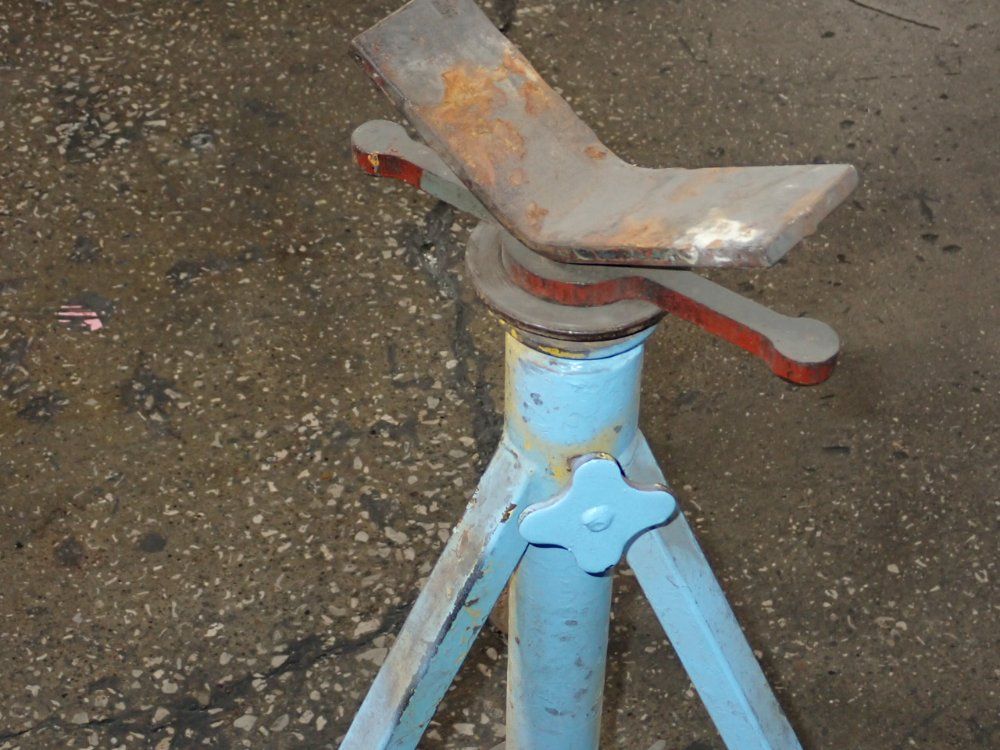 Pipe Stand