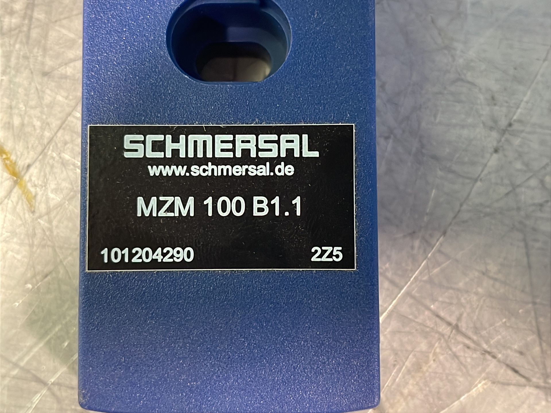 Schmersal Solenoid Interlock Actuators - Mzm 100 B1.1