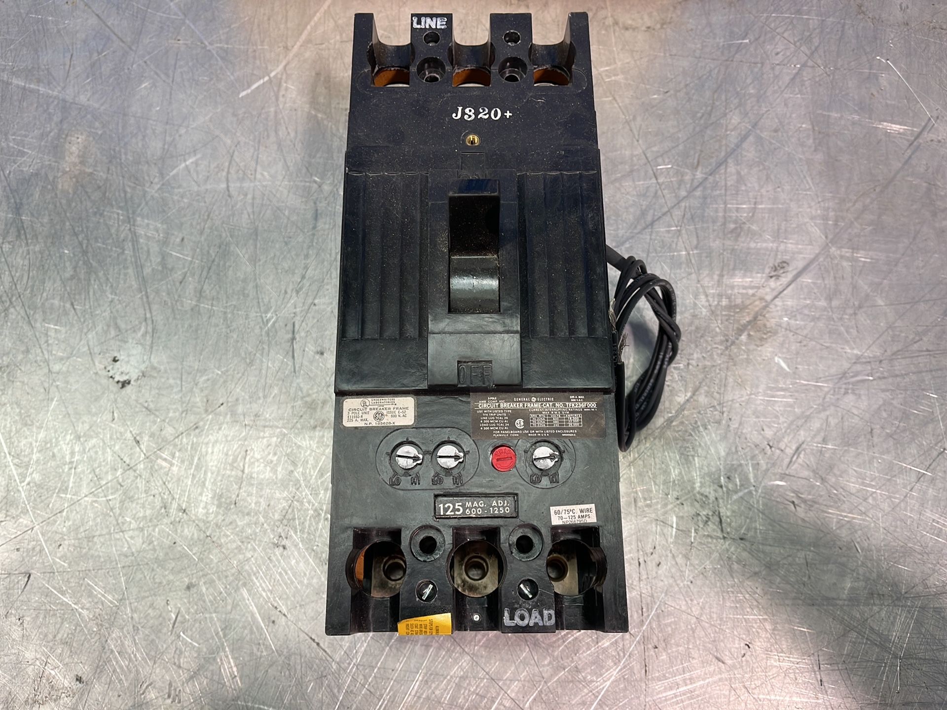 General Electric Circuit Breaker - Tfk236f000