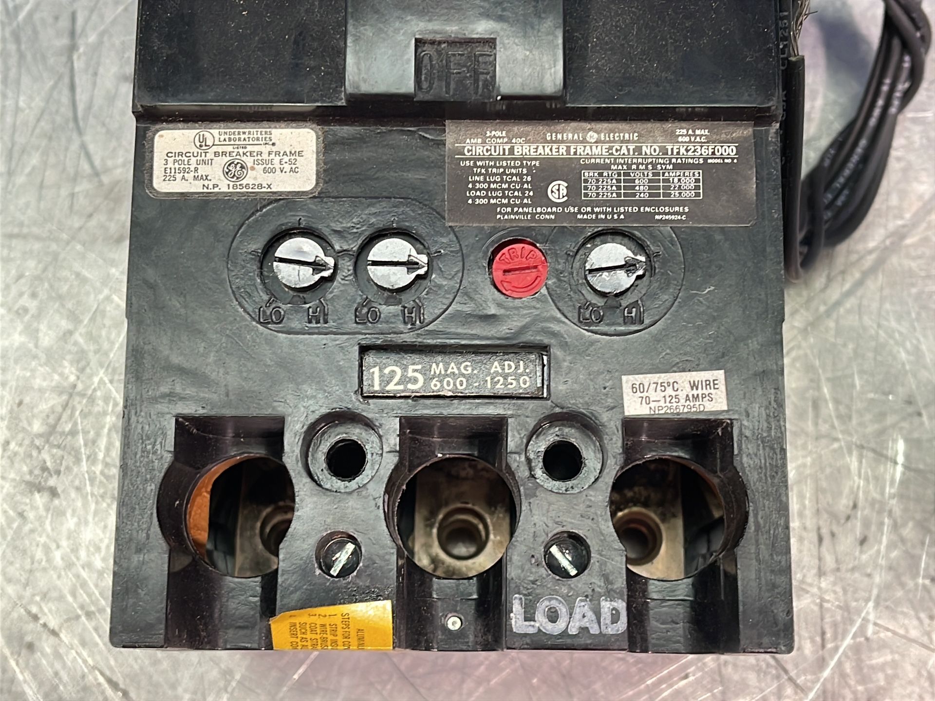 General Electric Circuit Breaker - Tfk236f000