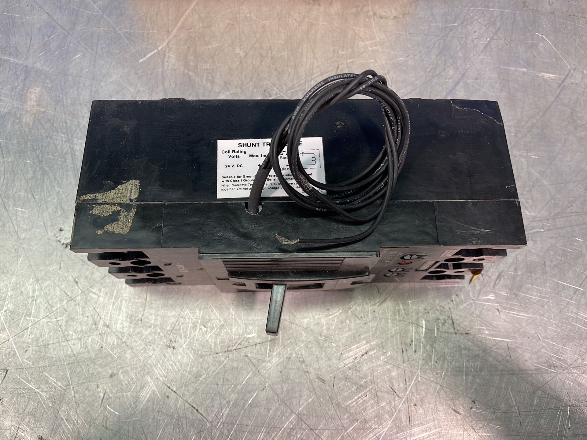 General Electric Circuit Breaker - Tfk236f000