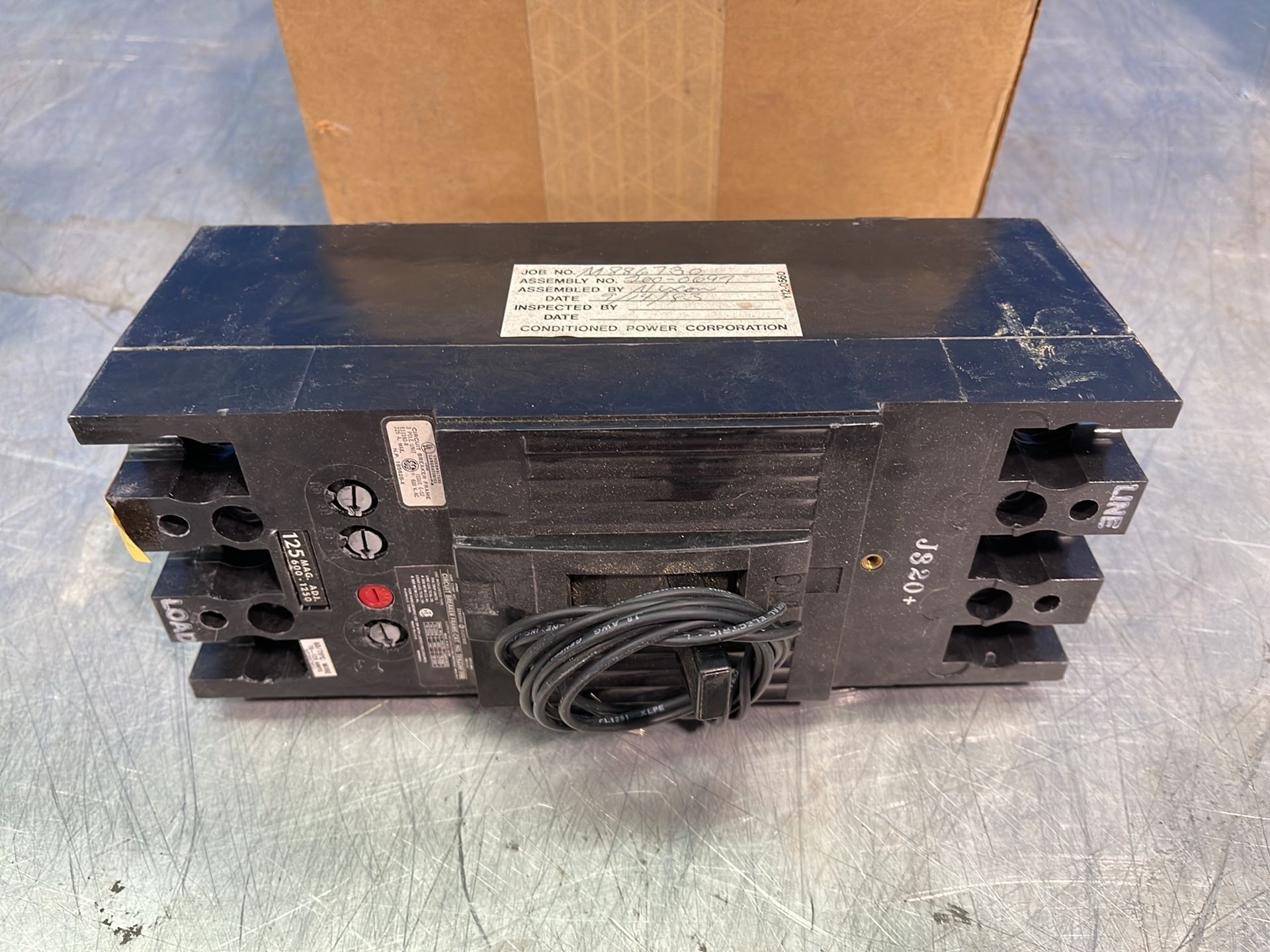 General Electric Circuit Breaker - Tfk236f000