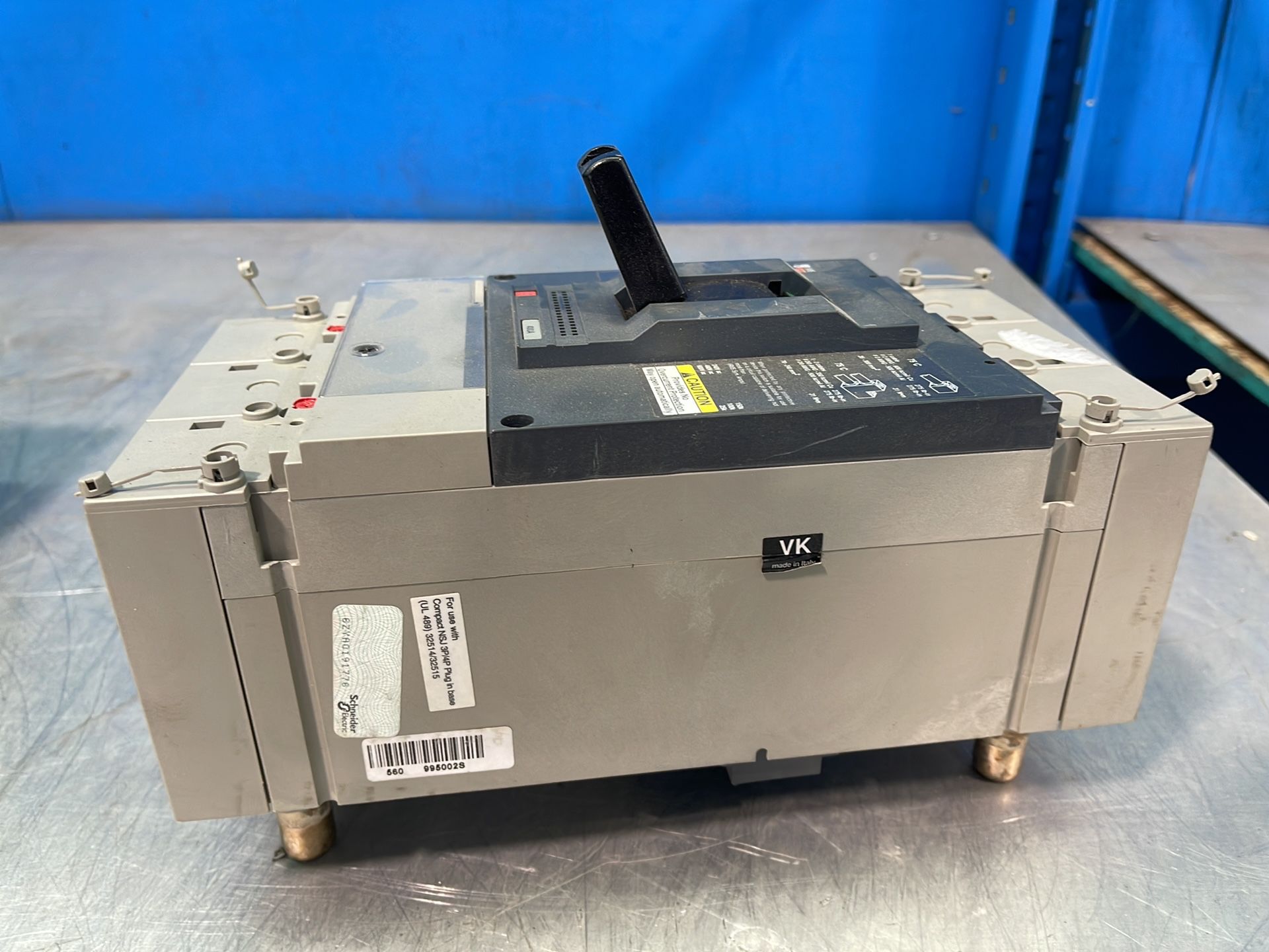 Merlin Gerin 400 A Molded Case Circuit Breaker - Nsj400 A
