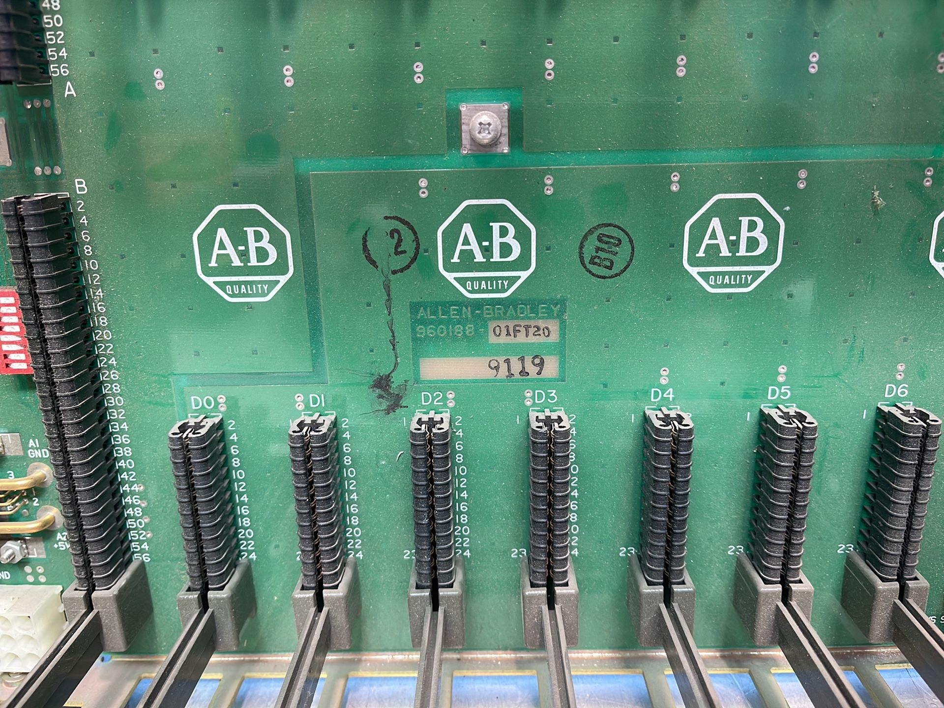 Allen-bradley 8 Slot I/o Chassis - 1771-a2b