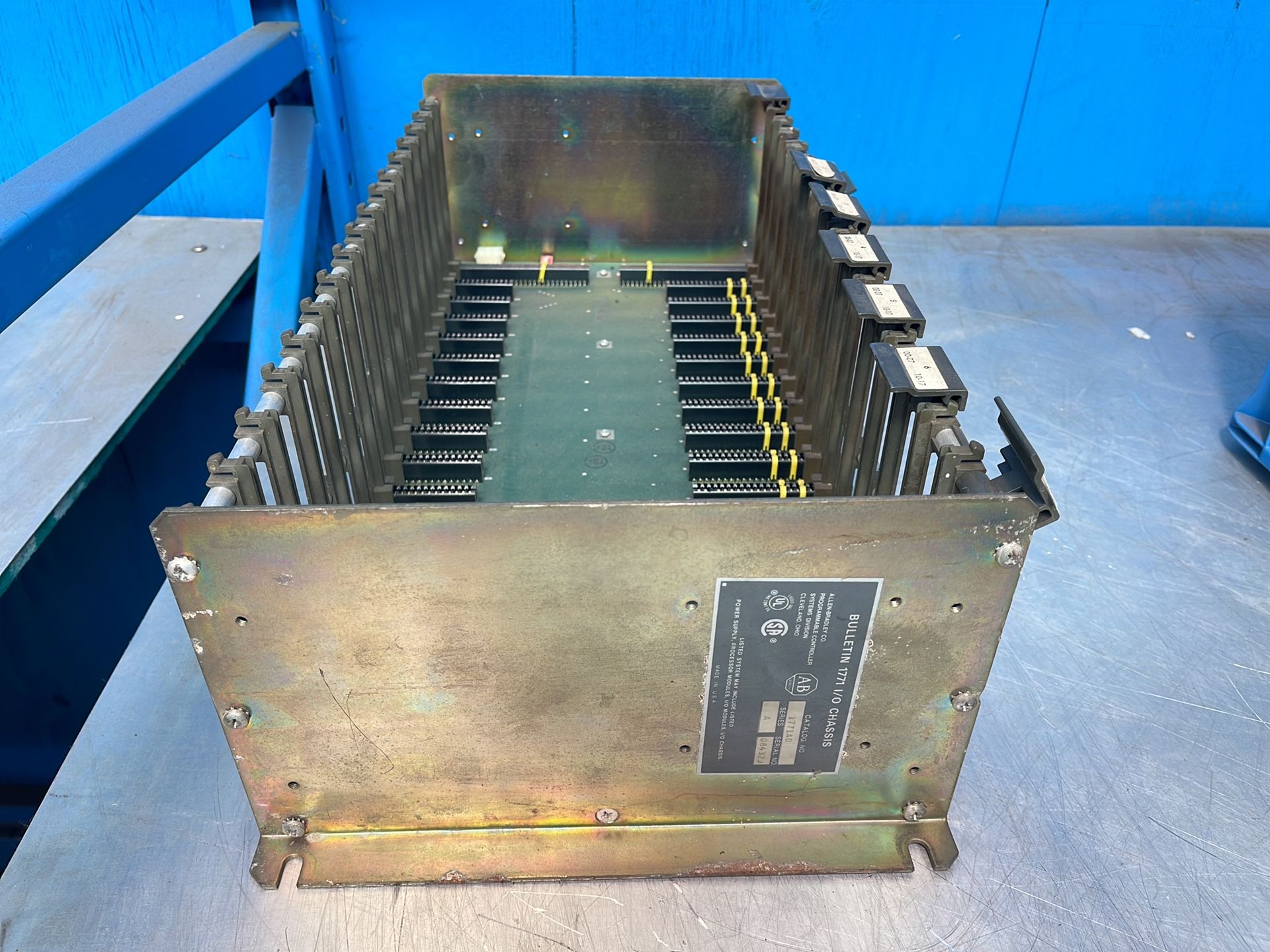Allen-bradley Bulletin 1771 I/o Chassis - 1771ad