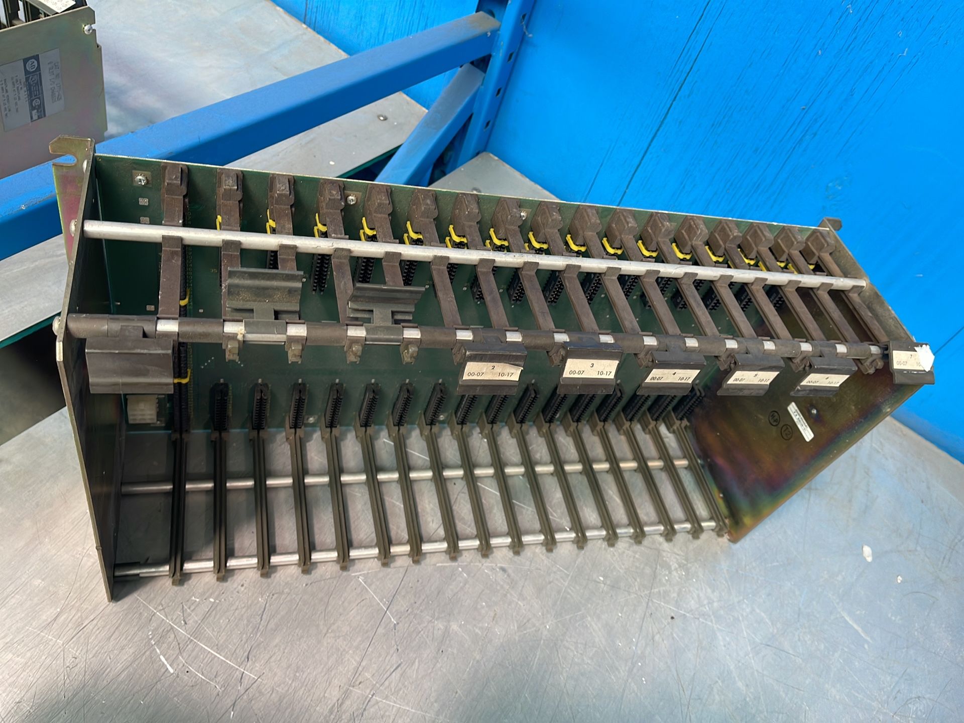 Allen-bradley Bulletin 1771 I/o Chassis - 1771ad