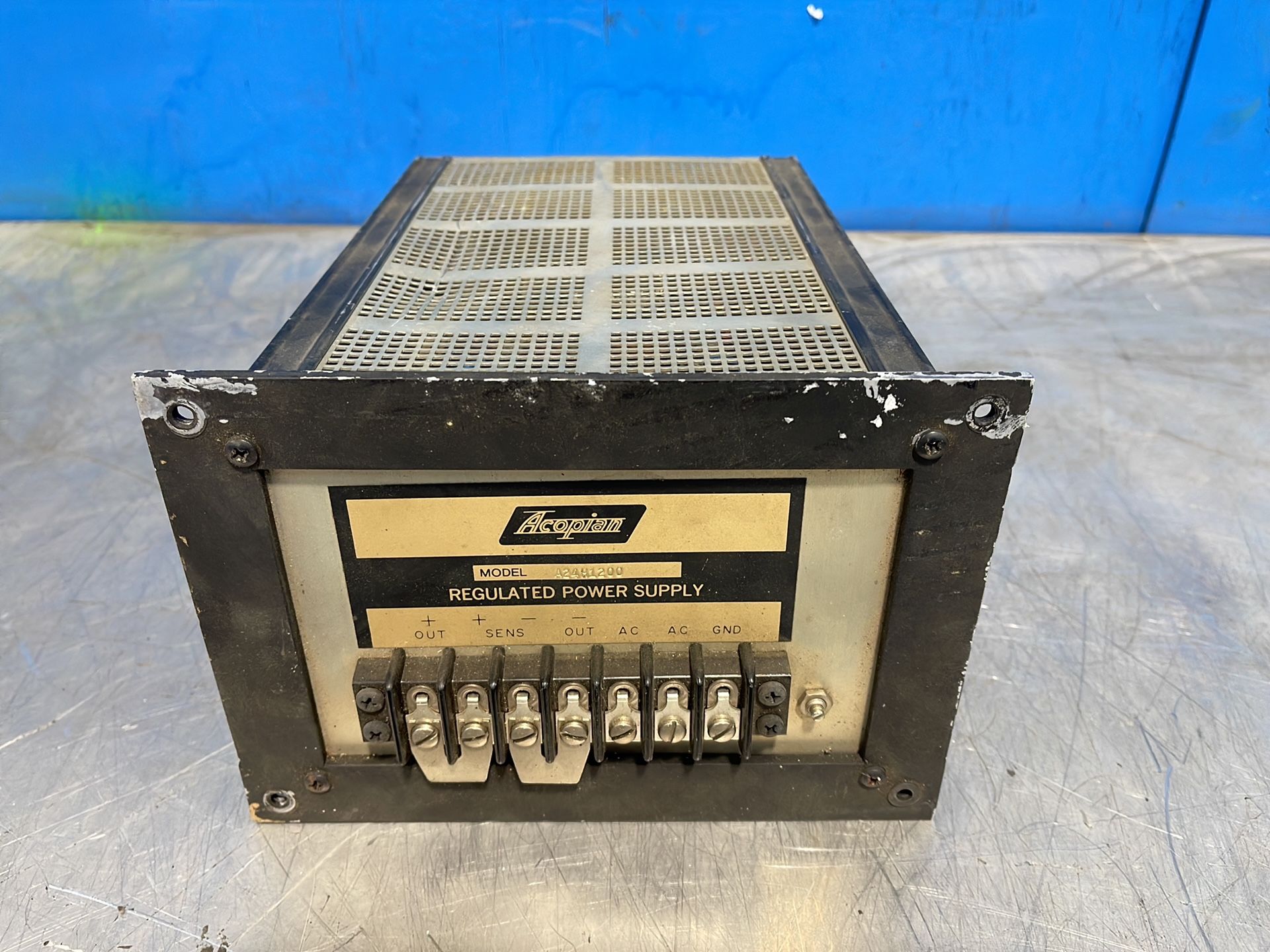 Acopian Regulated Power Supply - A24h1200