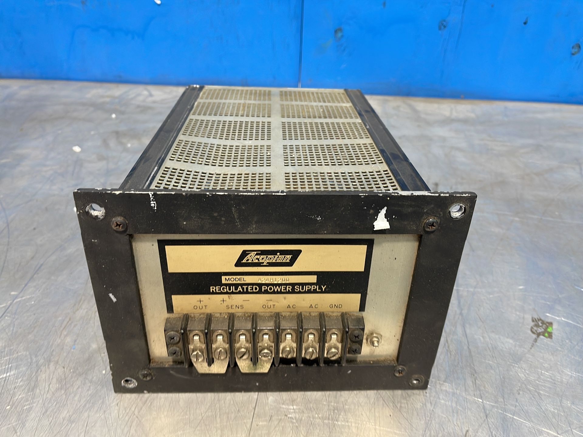 Acopian Regulated Power Supply - A24h1200