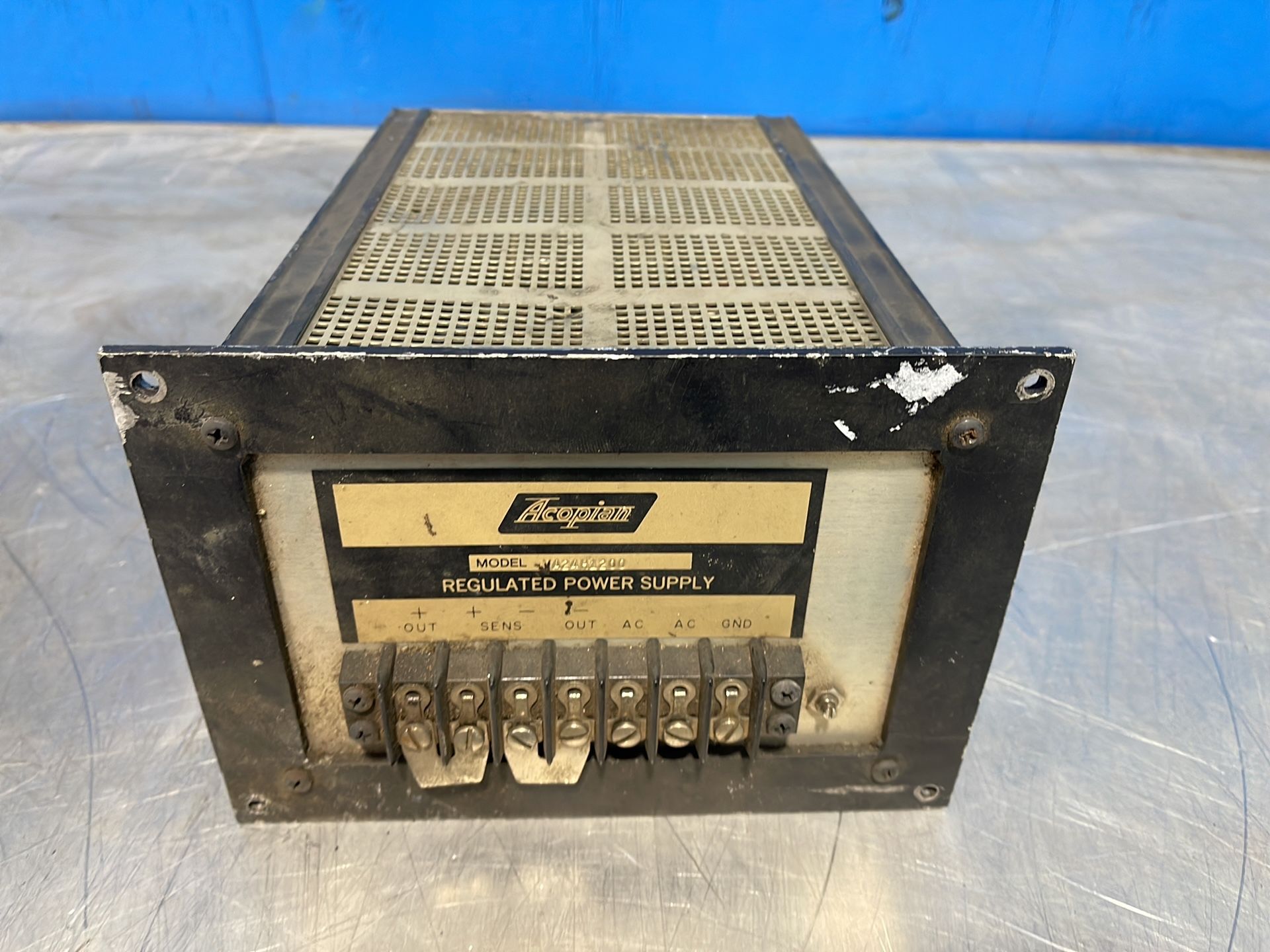 Acopian Regulated Power Supply - Va24h1200