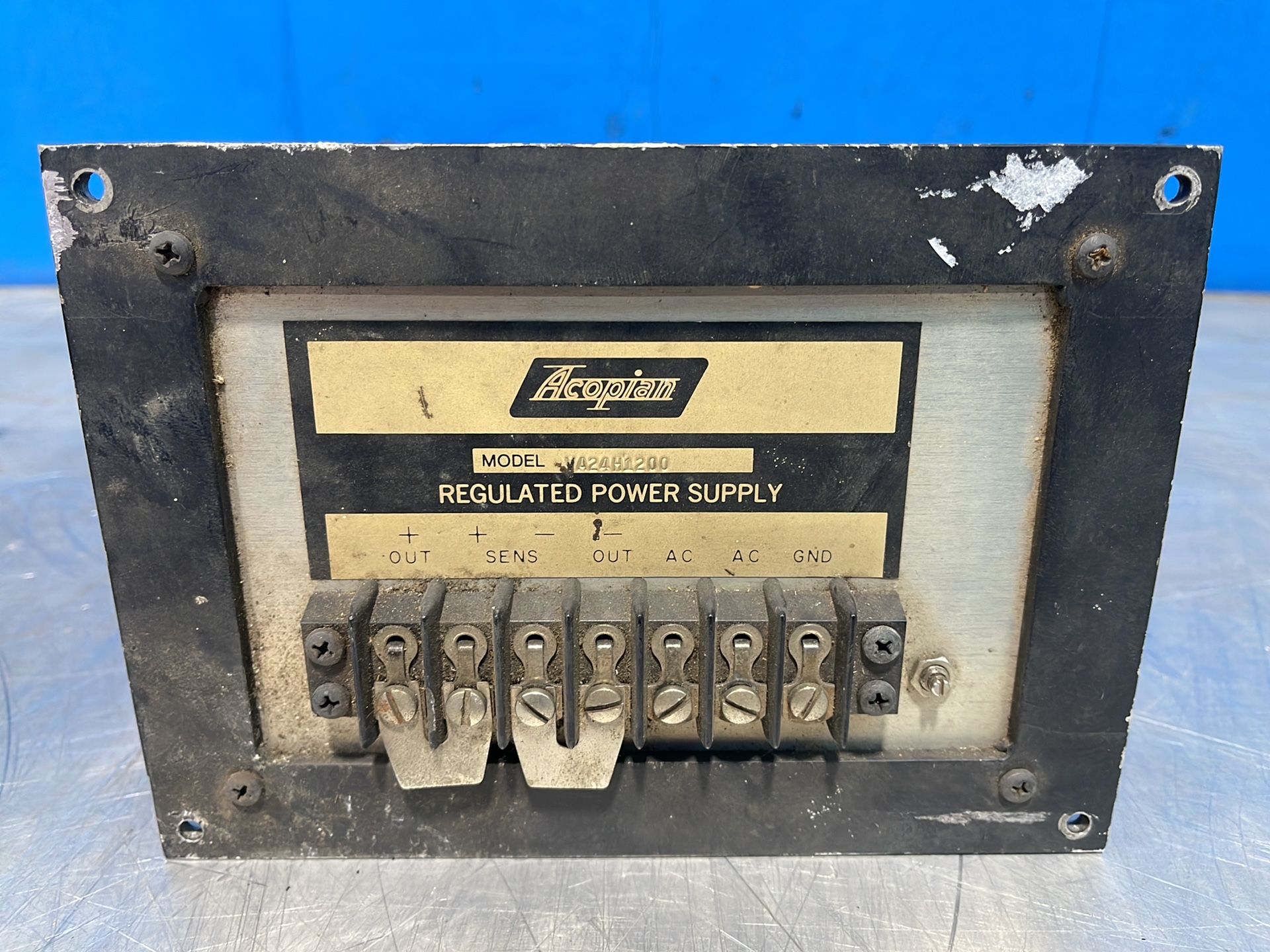 Acopian Regulated Power Supply - Va24h1200