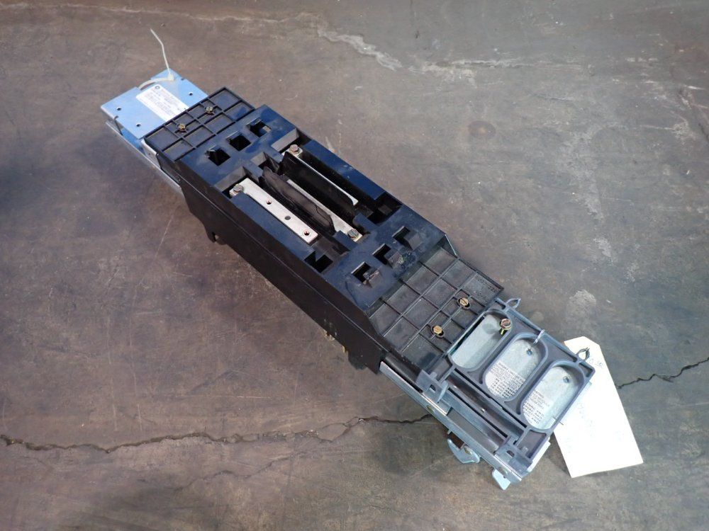 General Electric Model 1 Spectra Circuit Breaker - Amc6ey