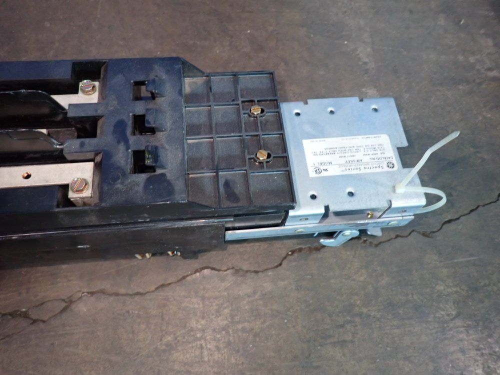 General Electric Model 1 Spectra Circuit Breaker - Amc6ey