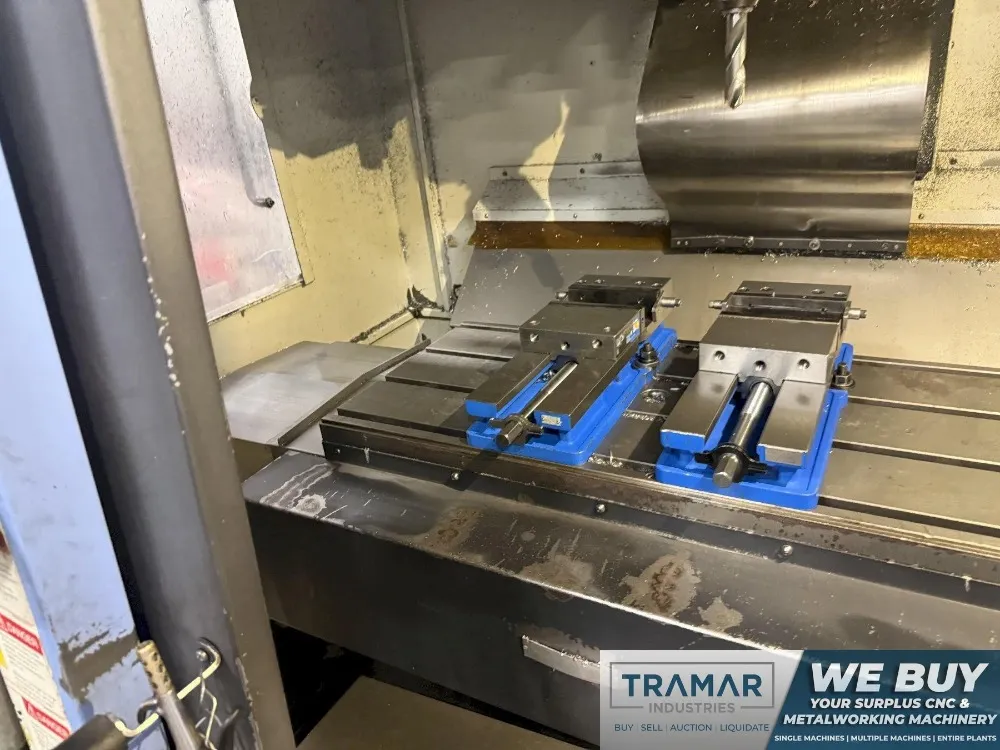 Doosan 36.2" X 17.7" Table Cnc Vmc - Mv-3016l