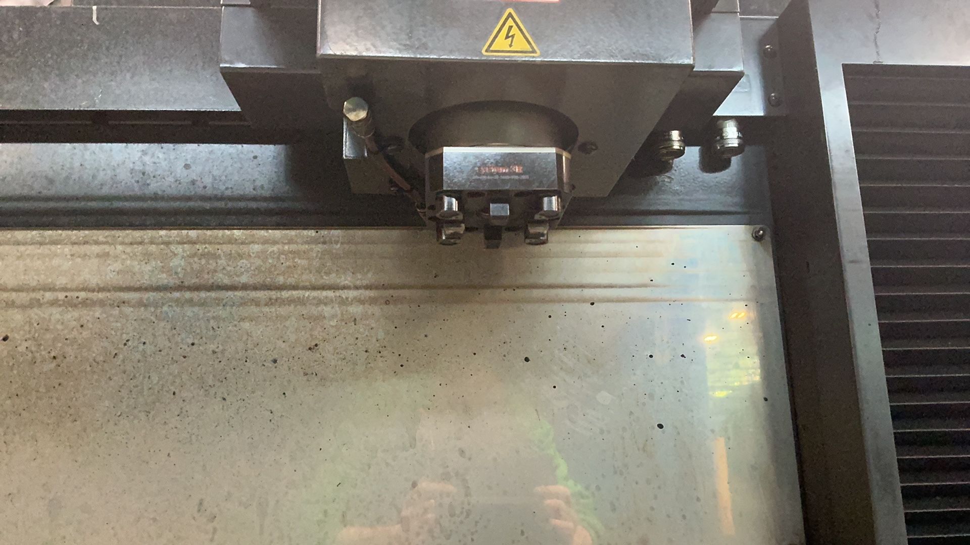 Mitsubishi Electric 23” X 33” Sinker Edm - Ea28vm Advance