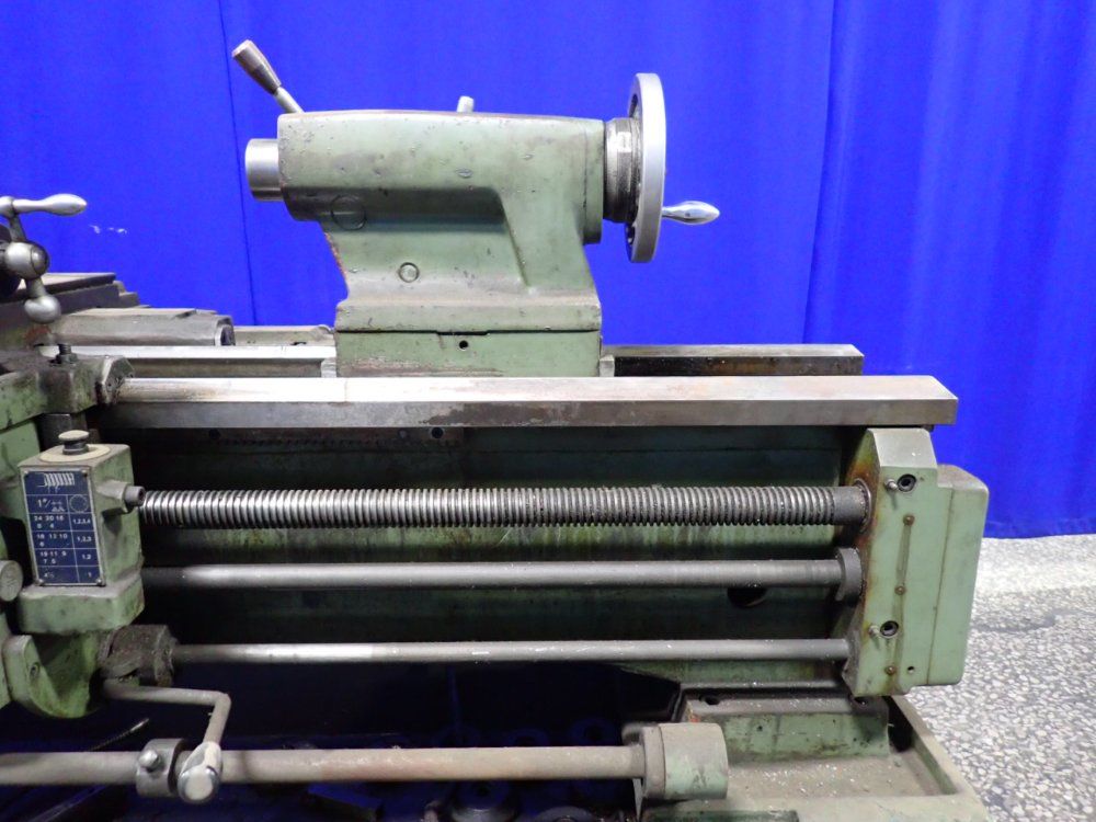 Kingston 16" X 44" Gap Bed Engine Lathe - Hs-1100